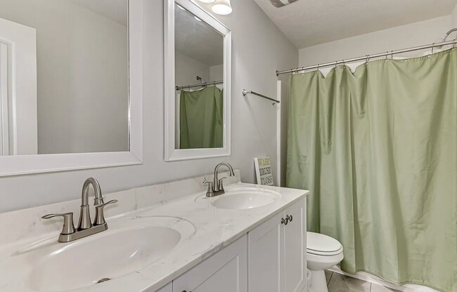 Building Photo - Summerton Village 2 Story Home