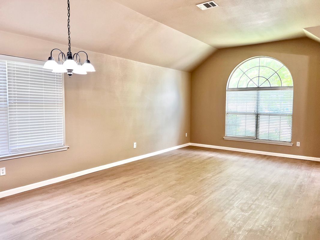 Building Photo - 2513 Slalom Dr