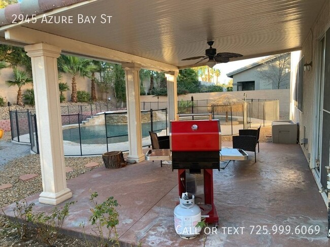 Building Photo - Spacious 3700 sq ft home. Pool/close to strip