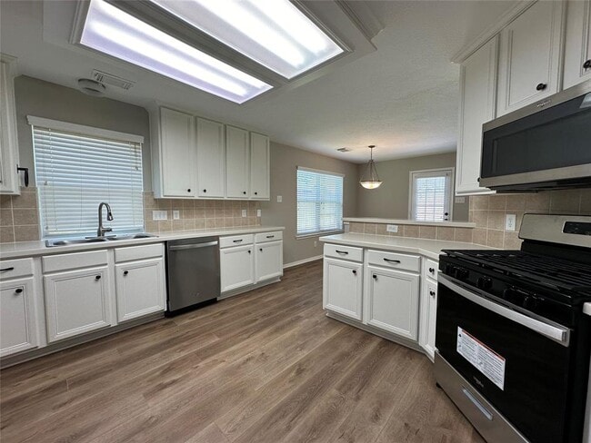 Building Photo - 3031 Valley Ct