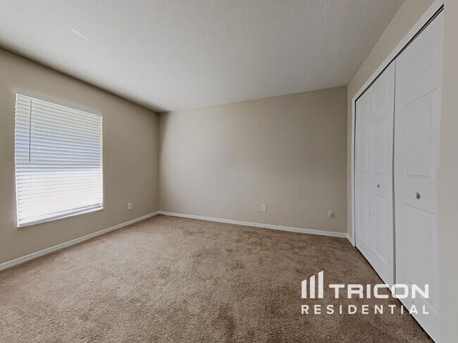 Building Photo - 367 Masson Ct