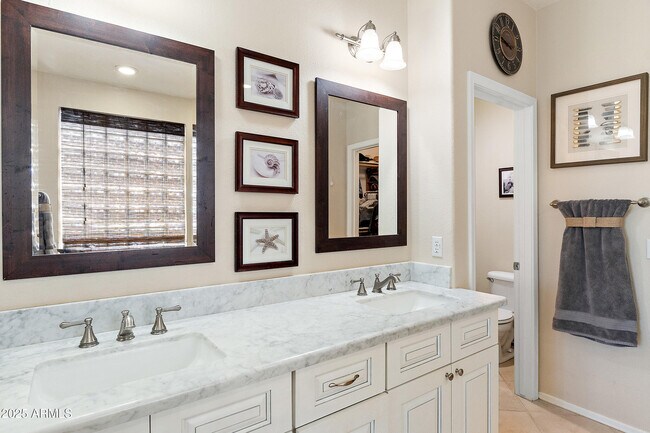 Building Photo - 1819 W Deer Creek Rd