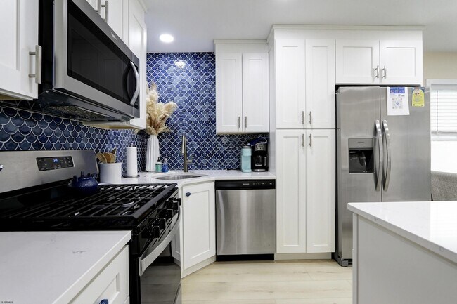 Building Photo - 125 N Wissahickon Ave