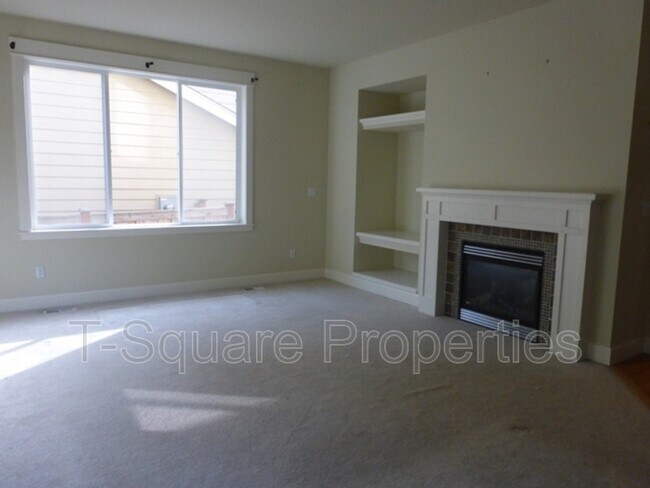 Building Photo - 11842 173rd Pl NE