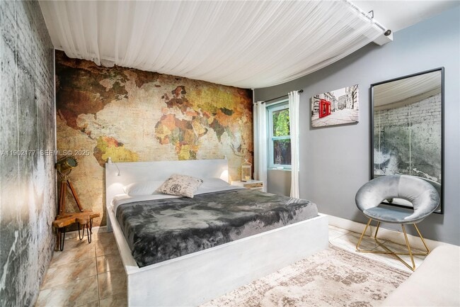 Building Photo - 14615 NE 3rd Ct