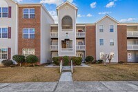 Building Photo - NEW Interior 3 bedroom 2 bathroom home