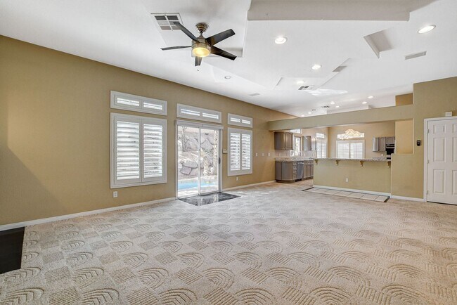 Building Photo - Luxury 5-Bedroom Guard-Gated Home with Pool, Spa & 3 En-Suite Bedrooms