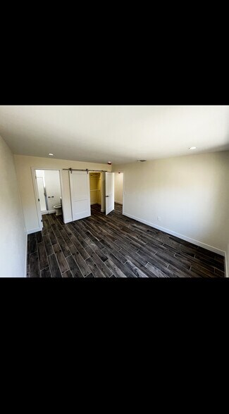 Building Photo - 1739 E Washington Blvd