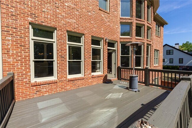 Building Photo - 2360 Manor Creek Ct