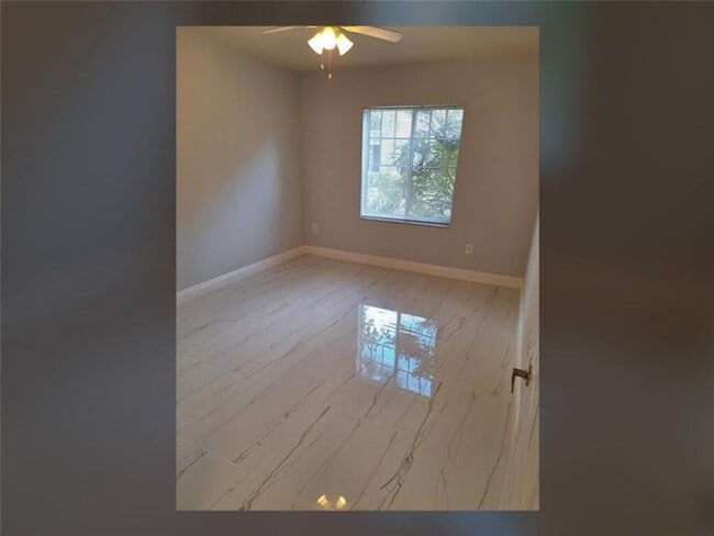 Building Photo - 6492 Emerald Dunes Dr