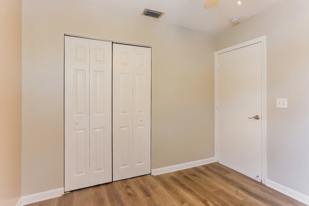 Building Photo - 6031 NW 42nd Way