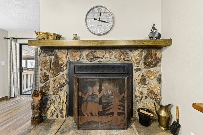 Building Photo - 214 Metz Dr