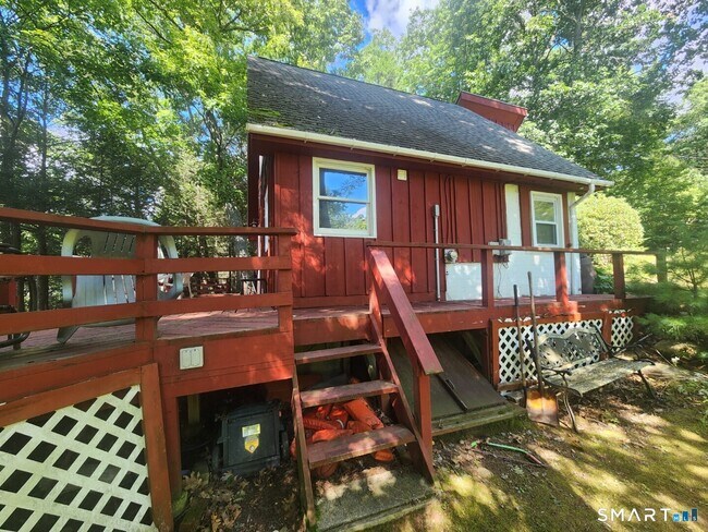 Building Photo - 126 Wales Rd
