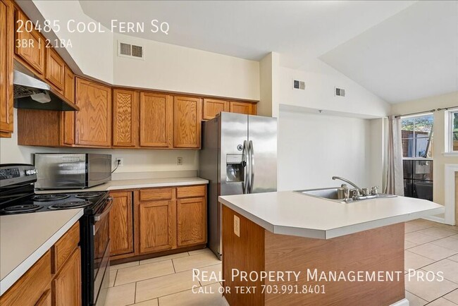 Building Photo - 20485 Cool Fern Square