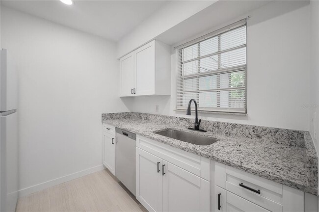 Building Photo - 14031 Lemon Valley Pl