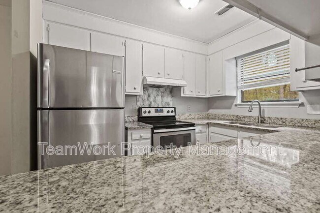 Building Photo - 121 Canvasback Dr