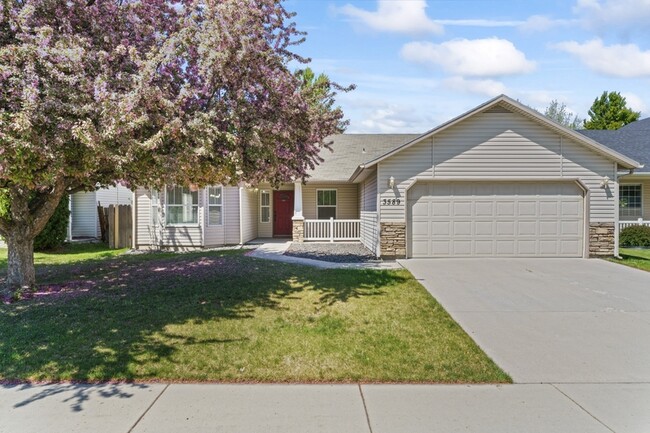 Building Photo - 3589 N Chatterton Way