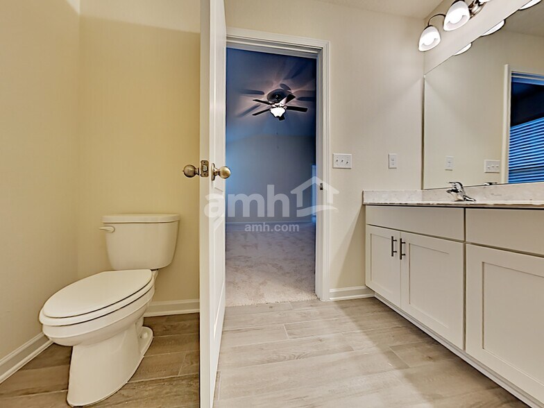 Building Photo - 351 Chasewood Dr