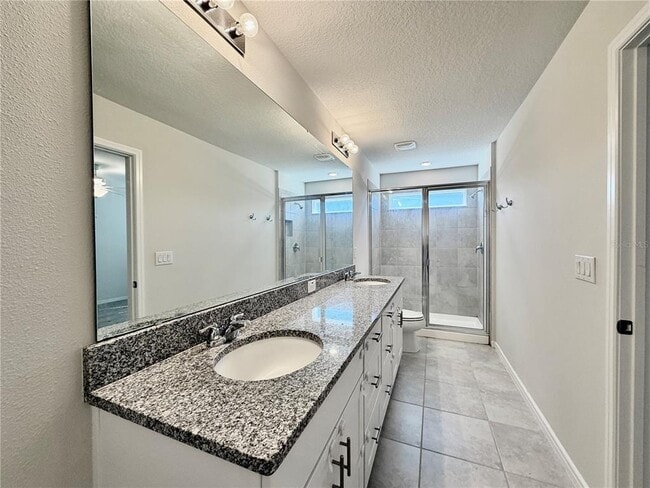 Building Photo - 19672 Shady Oak Dr