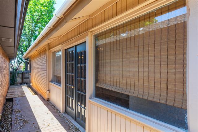 Building Photo - 2601 Edgemont Dr