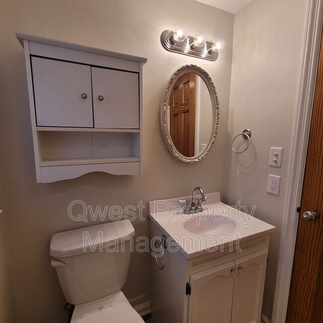 Building Photo - 2220 Monroe Ave NW