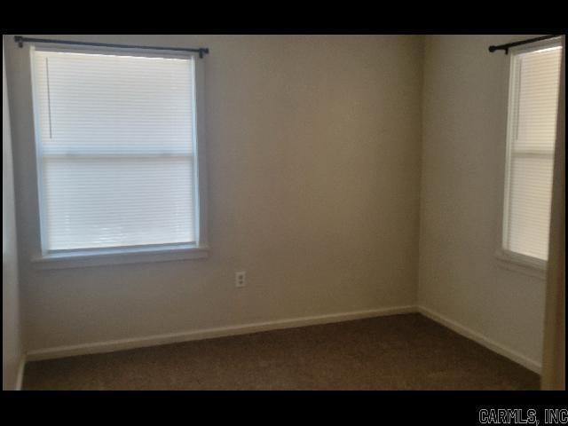 Building Photo - 1705 Lilac Cir