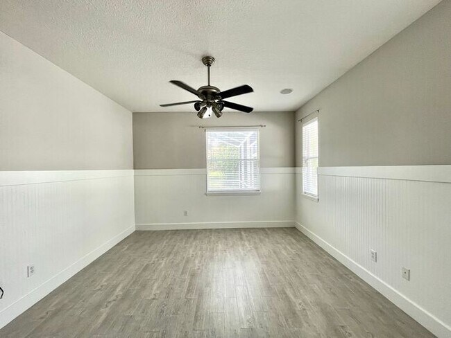 Building Photo - Gorgeous 3/2 Pool Home in Apopka's Parkside at Errol Estate!