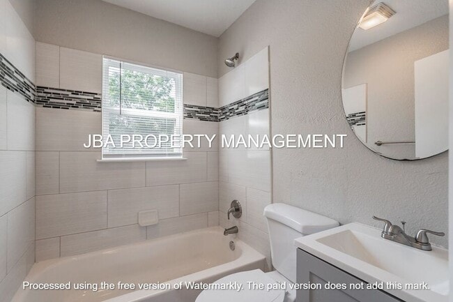 Building Photo - 5433 Houghton Ave