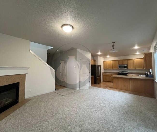 Building Photo - Keizer House-