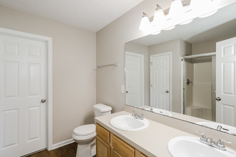 Building Photo - 7109 Beekman Lake Dr