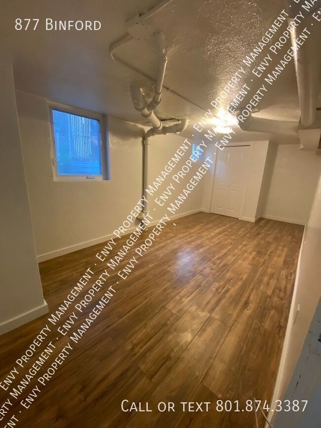 Building Photo - HALF OFF YOUR FIRST MONTH! Enormous  Pet F...