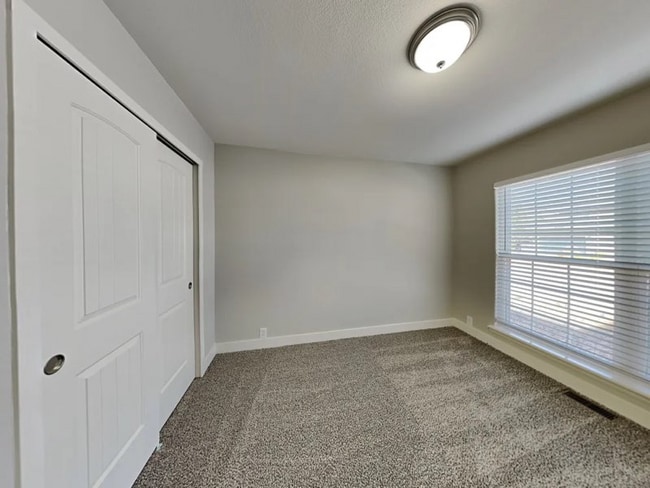 Building Photo - 1143 White Stone Way