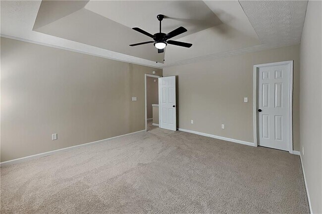 Building Photo - 1045 Winthrope Chase Dr