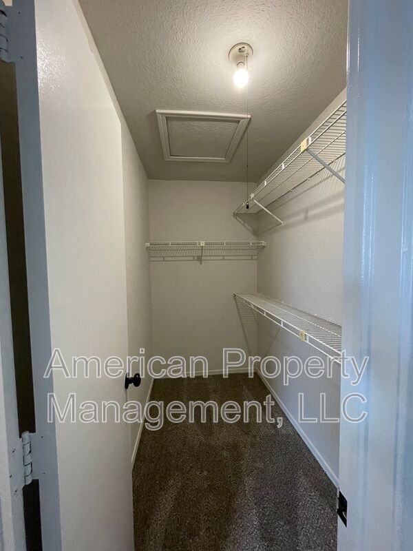 Building Photo - 13143 E 44th St