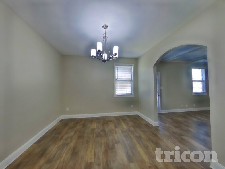 Building Photo - 1324 Black Oak Cir