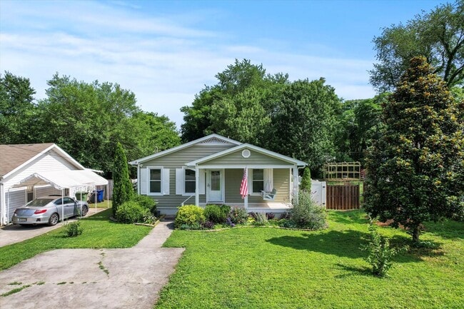 Building Photo - Great location in Five Points Area!