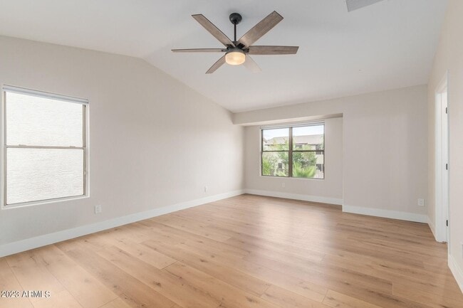 Building Photo - 4 BEDROOM 2.5 BATH 2 STORY LOVELY HOME 2,041 SQ FT SINGLE FAMILY HOME