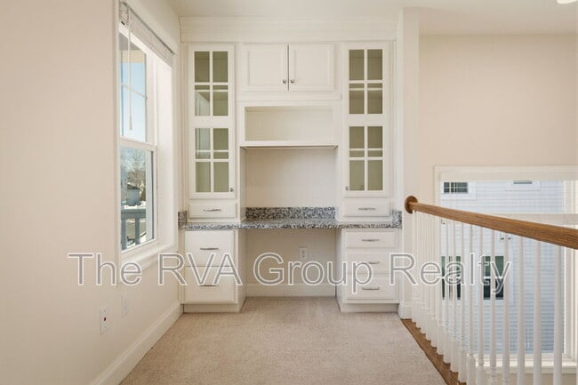 Building Photo - 5025 Rivermere Ln