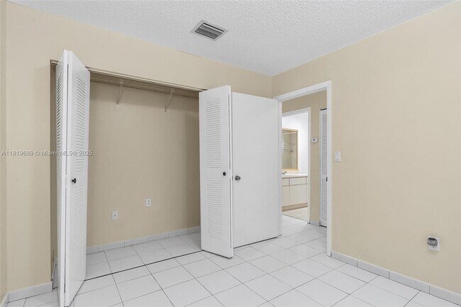 Building Photo - 11473 SW 72nd Terrace