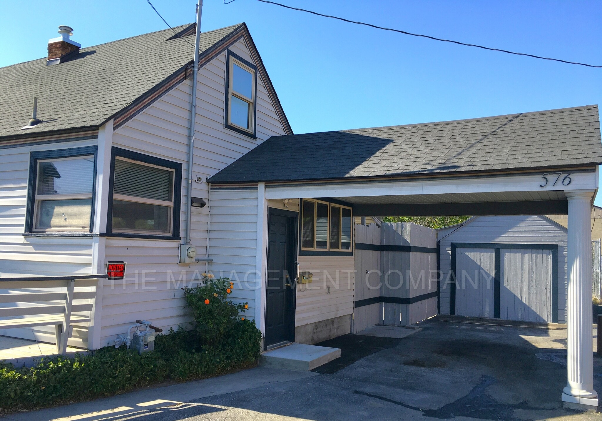 Building Photo - 576 Addison Ave W