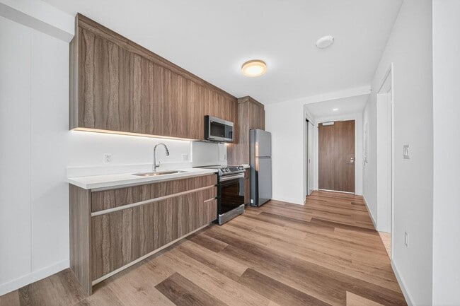 Building Photo - 1500 Rycroft St