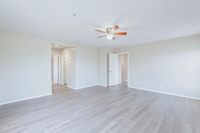 Building Photo - 6342 W Harwell Rd