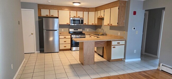 Building Photo - 302 Knights Bridge Dr