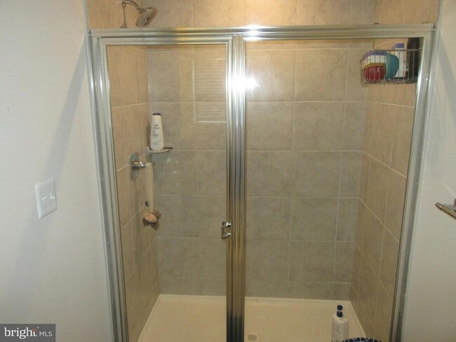 Building Photo - 604 Longleaf Dr