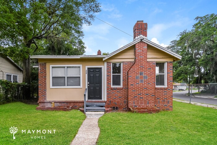 Primary Photo - 339 Sunset Dr