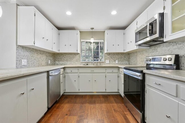 Building Photo - 10903 Mellow Ln