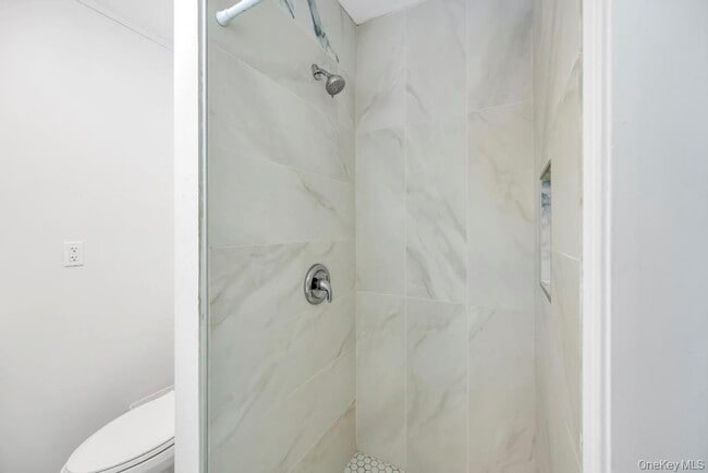 Building Photo - 5494 South Dr