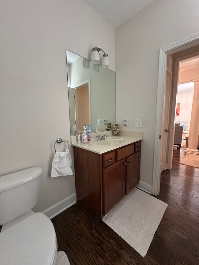 Building Photo - Gorgeous Home for Rent in Sought-after Suw...