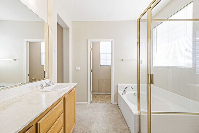 Building Photo - Spacious Mountains Edge Home with 4 Bedrooms & 2-Car Garage
