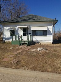 Building Photo - 2 Bedroom, 2 Bathroom House